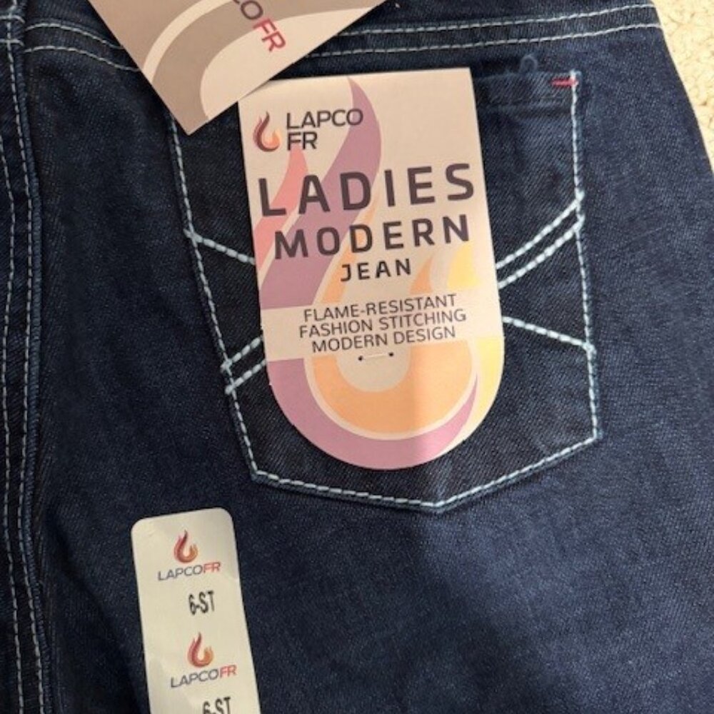 NWT! Lapco Ladies FR Jeans - Size 6 ST